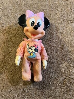 Minnie Mouse Pink Vinyl Doll - Kids Toy